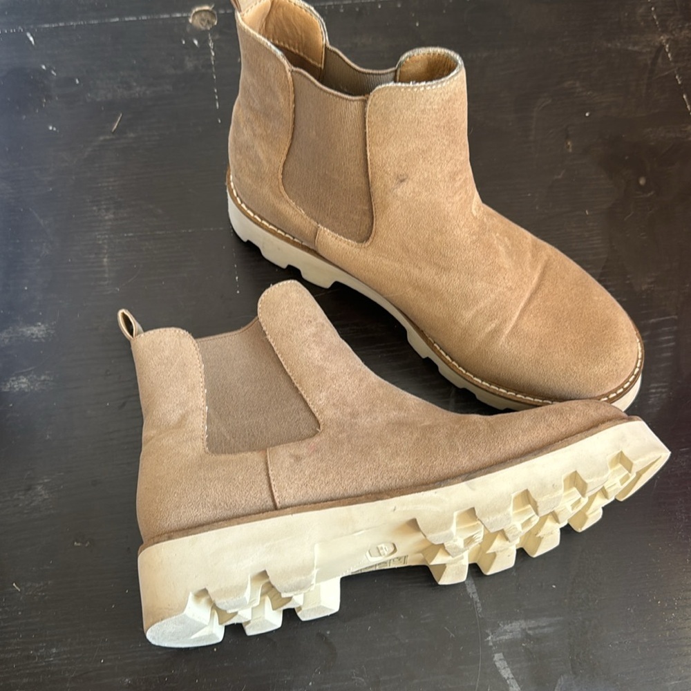 Chunky lug boot - Picture 2 of 4